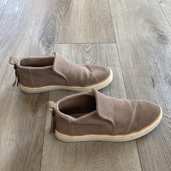 Tom’s Paxton Tan Suede Sneaker Slip-on Bootie Shoe - Picture 9 of 10